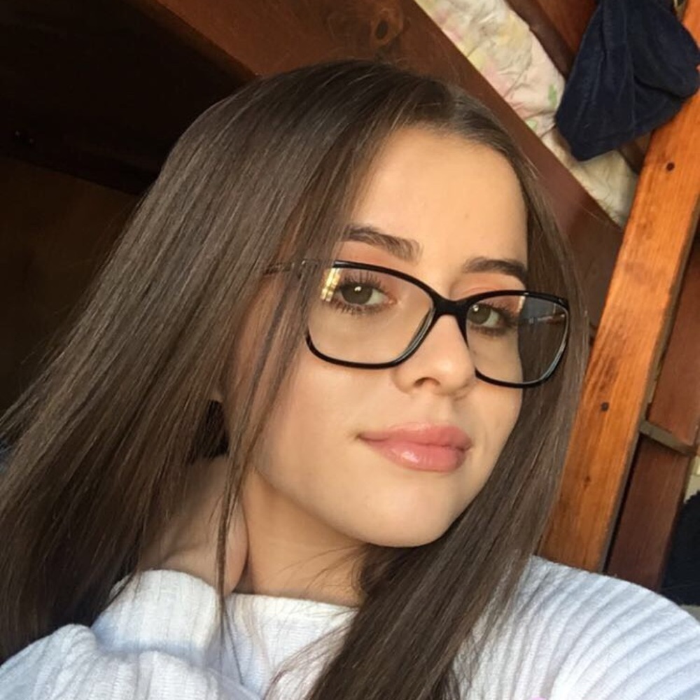 Meet your Posher, Julie - Picture 1 of 1